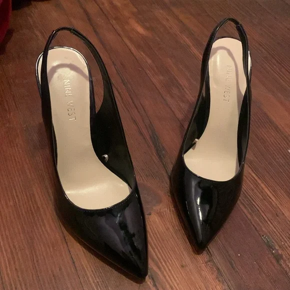 Patent Leather Pump - Picture 3 of 5